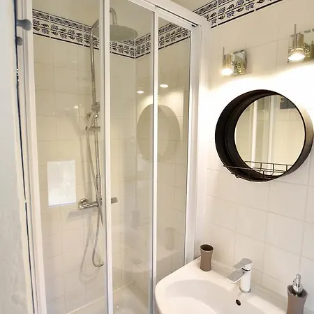 Апартаменты Succes - Tres Beau Duplex- Coeur D'arles- Climatisation *